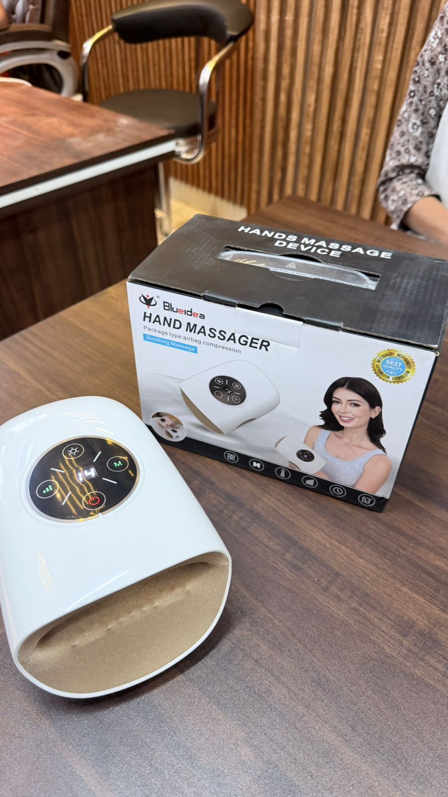 Smart Hand Compression Massager™  Air Compression • Heat Therapy • Deep Relaxation